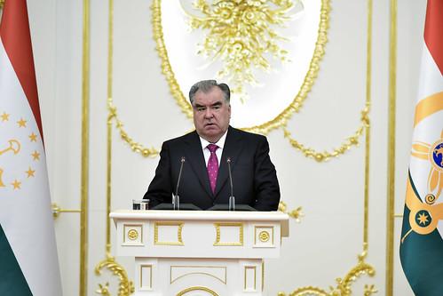 МАРОСИМИ СУПОРИДАНИ МУКОФОТҲОИ ДАВЛАТӢ