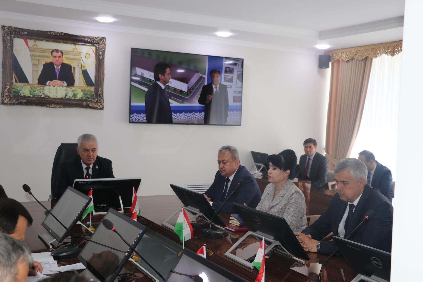 ОМОДАГӢ БА РӮЗИ ДОНИШ ВА ДАРСИ СУЛҲ ДАР ВАЗОРАТИ МАОРИФ ВА ИЛМ