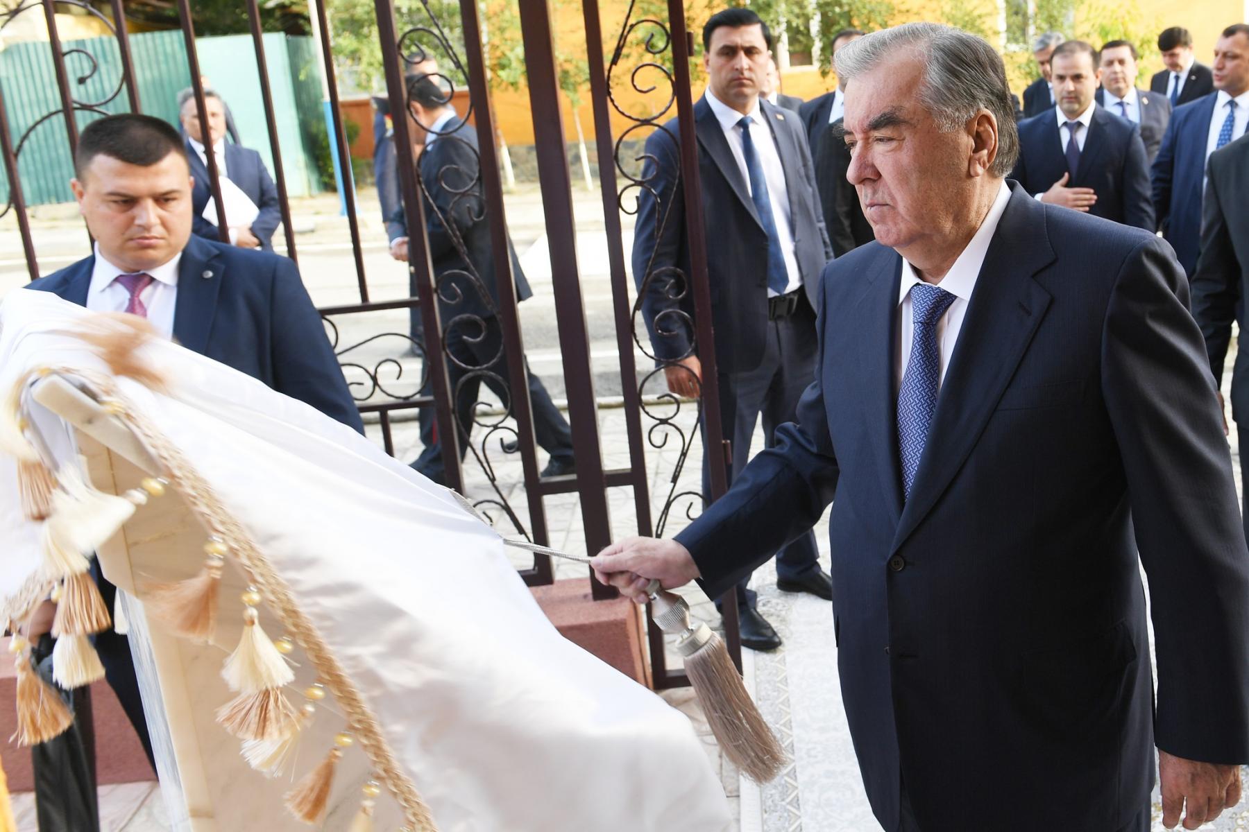 Ифтитоҳи бинои Маркази эҷодии кӯдакон ва наврасон дар ноҳияи Ванҷ