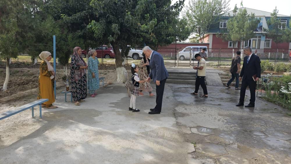 ҲОЛАТИ НИГАРОНКУНАНДА ДАР МАКТАБИ №39-И МУЪМИНОБОД