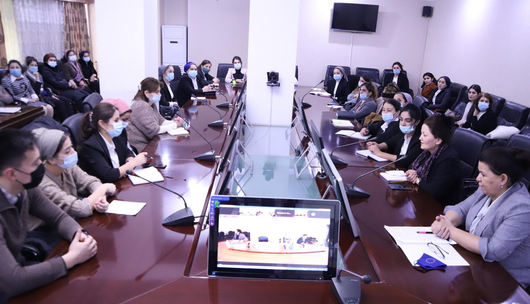 ФОРУМИ БАЙНАЛМИЛАЛИИ ИЛМӢ- ОМӮЗИШӢ ДАР МАВЗӮИ “ЗАБОН ВА АДАБИЁТИ РУС ДАР АРАФАИ  РАҚАМИСОЗӢ: РАВИШҲО, УСУЛҲО ВА АБЗОРҲОИ НАВИ ДИДАКТИКӢ БАРОИ ОМӮЗГОРОНИ ТОҶИКИСТОН” БАРГУЗОР ГАРДИД  