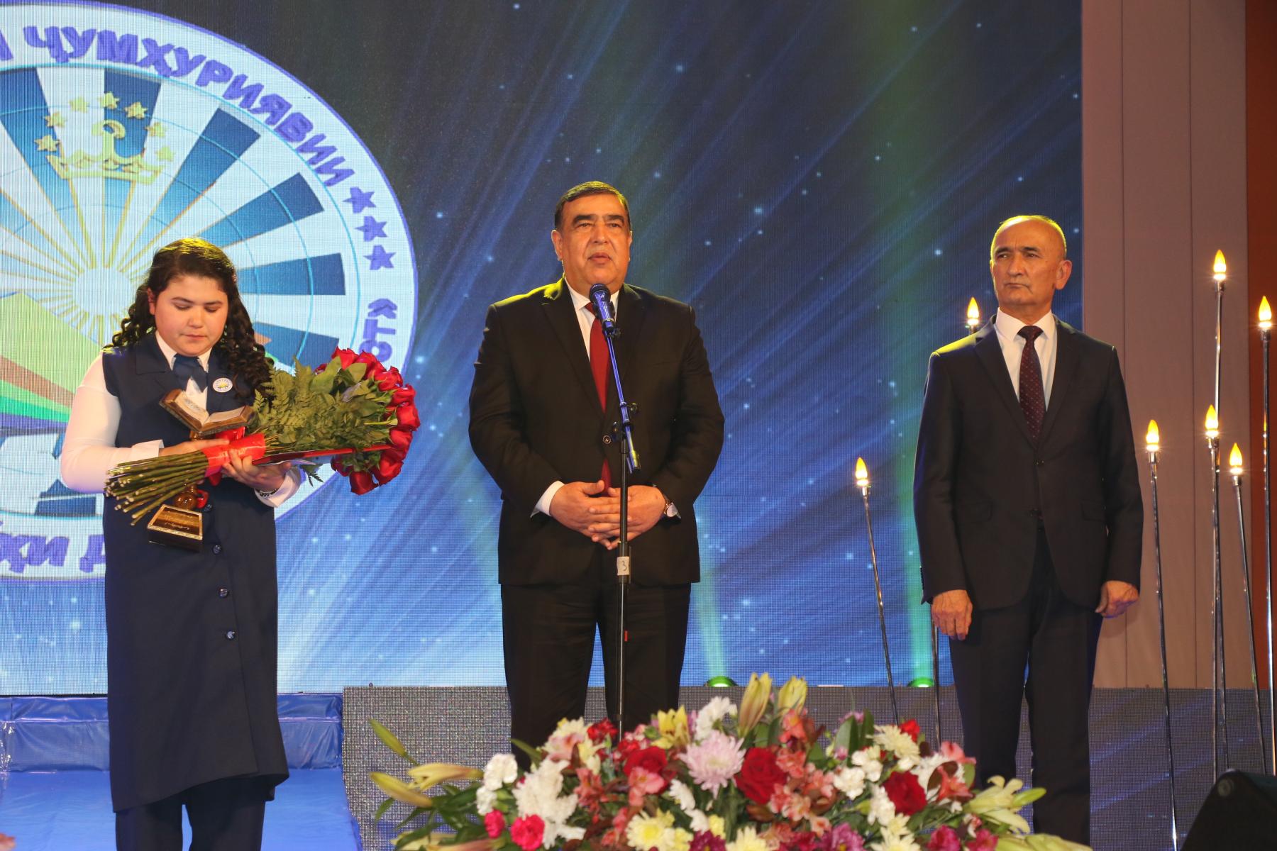 ОЗМУНИ ҶУМҲУРИЯВИИ «ФУРӮҒИ СУБҲИ ДОНОӢ КИТОБ АСТ» ҶАМЪБАСТ ГАРДИД