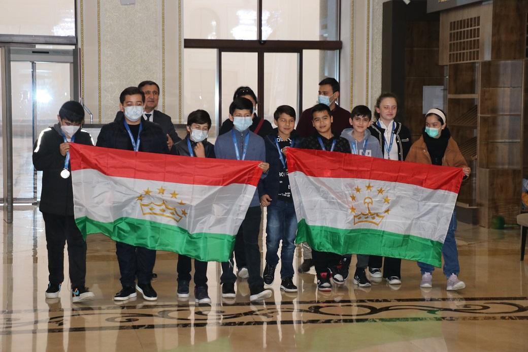 15 МЕДАЛИ ХОНАНДАГОНИ ТОҶИК АЗ ОЛИМПИАДАИ БАЙНАЛМИЛАЛИИ COPERNICUS