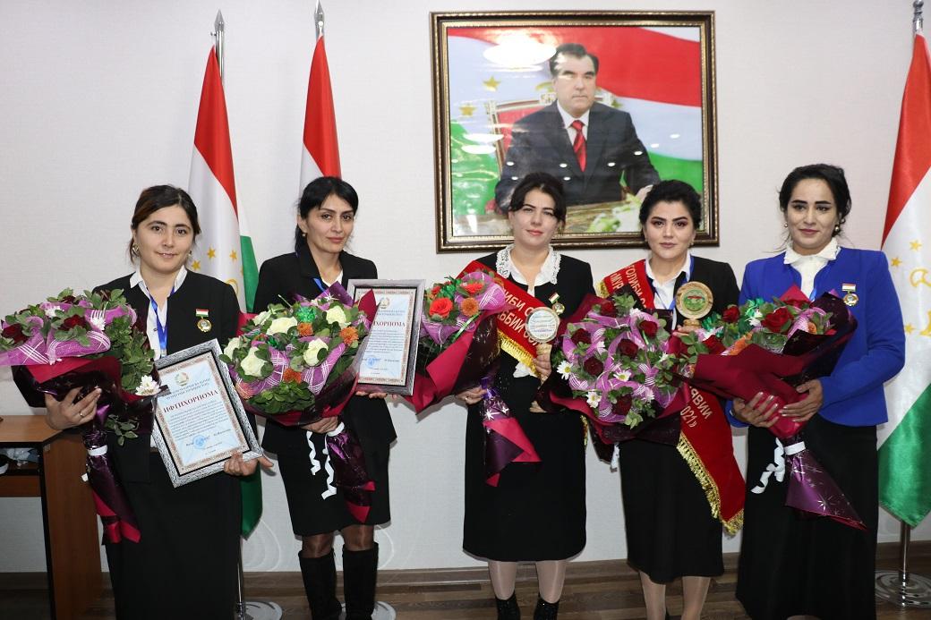 Тахмина Абдуалиева ва Фирӯза Ғаниева – ғолибони озмуни ҷумҳуриявии “Мураббии соли Тоҷикистон – 2021”