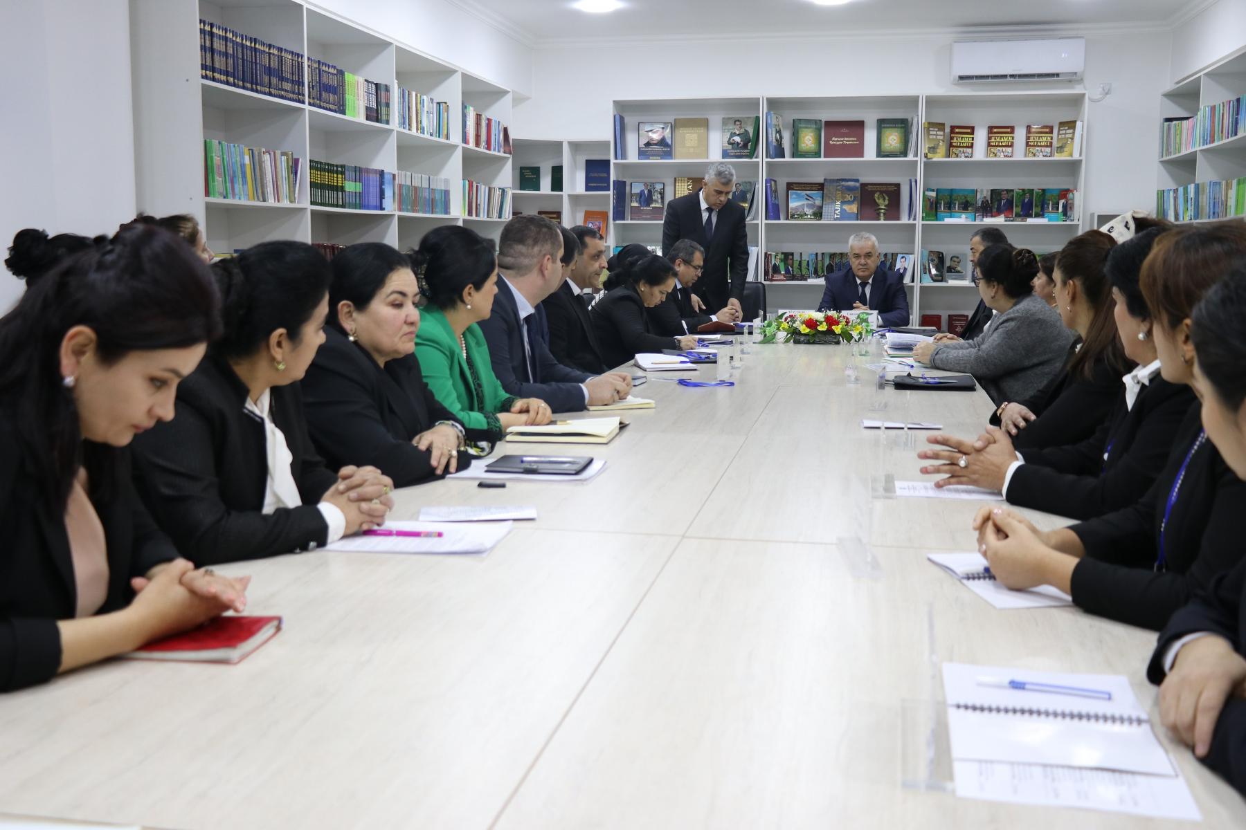 ОҒОЗИ ОЗМУНИ “МУРАББИИ СОЛИ ТОҶИКИСТОН-2022”