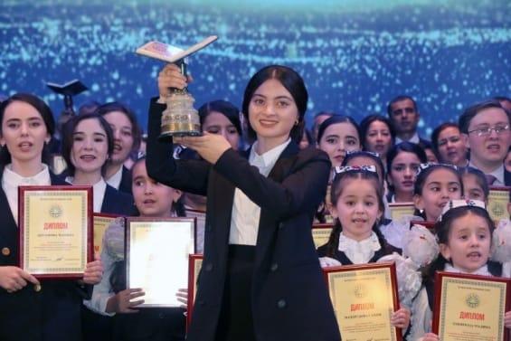 «ФУРӮҒИ СУБҲИ ДОНОӢ КИТОБ АСТ». Давоми 6 соли баргузории озмун маблағи «Шоҳҷоиза»-и он зиёд шуд