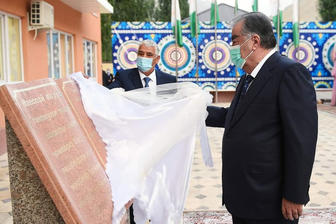 Оғози сафари корӣ ба вилояти Суғд ва ифтитоҳи бинои Мактаб-интернати нав дар деҳоти Анзоби ноҳияи Айнӣ