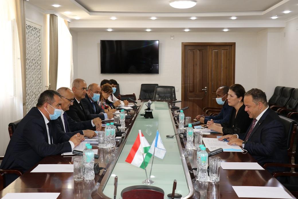 Вохӯрии Муҳаммадюсуф Имомзода бо Адҳам Мусаллам