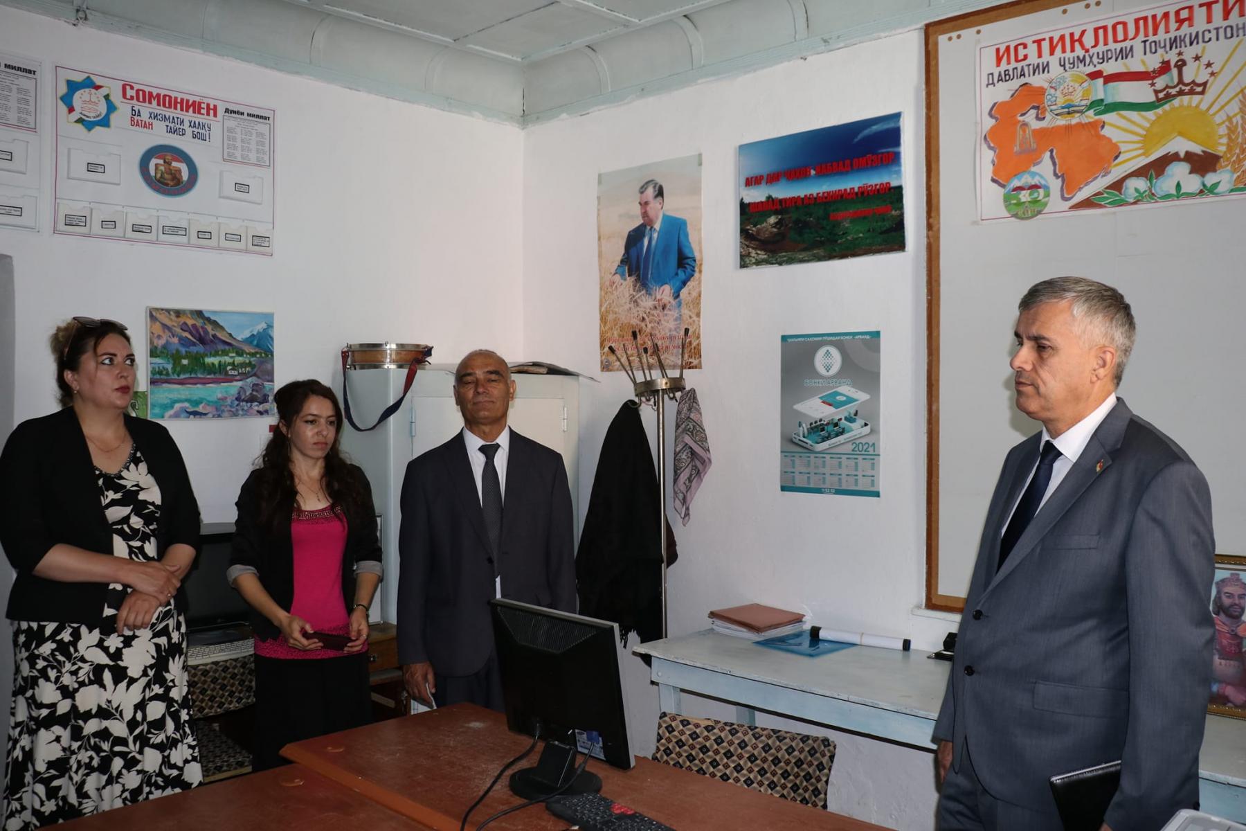 БОЗДИДИ МУОВИНИ ВАЗИРИ МАОРИФ ВА ИЛМ АЗ МАРКАЗИ МУАССИСАҲОИ ТАҲСИЛОТИ ИЛОВАГИИ ВМКБ