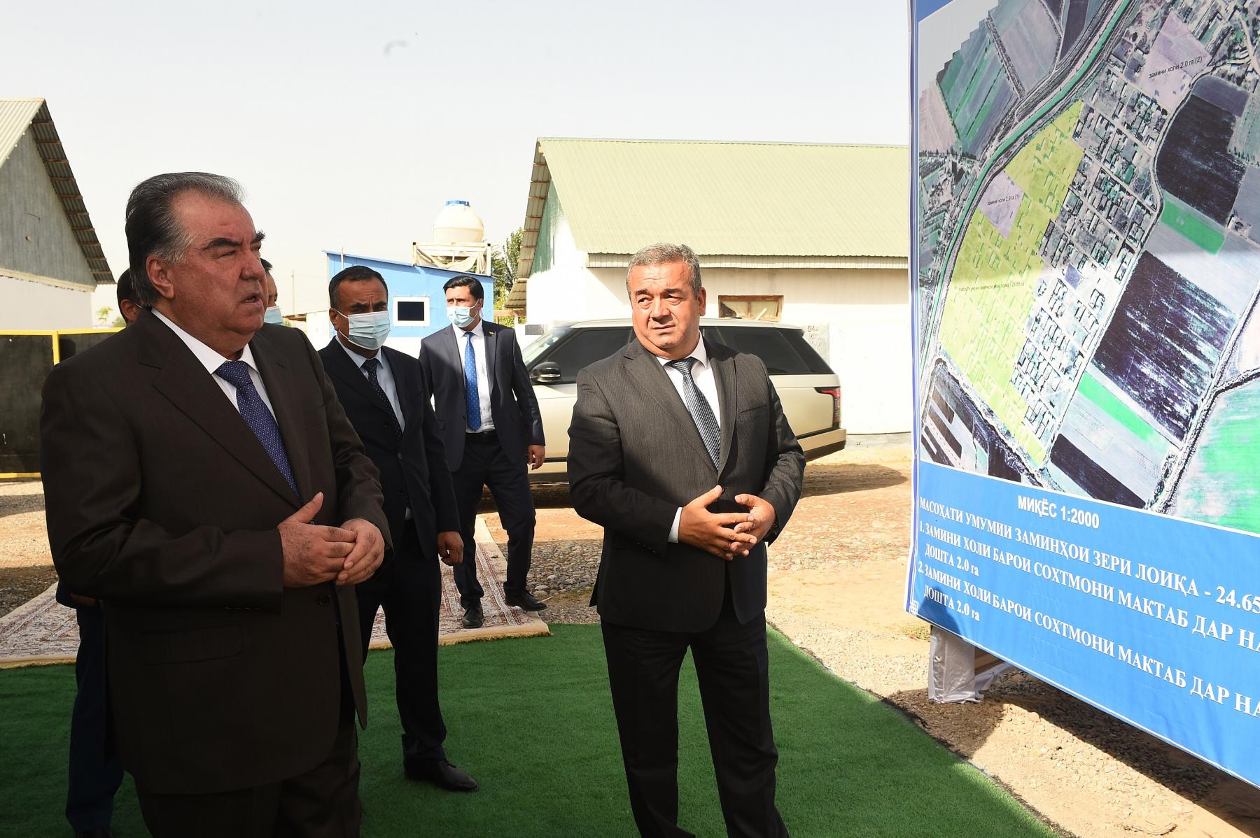 Гузоштани санги асоси мактаби таҳсилоти миёнаи умумӣ ва мактаб - интернати кӯдакони ятим ва бепарасторони ноҳияи Вахш