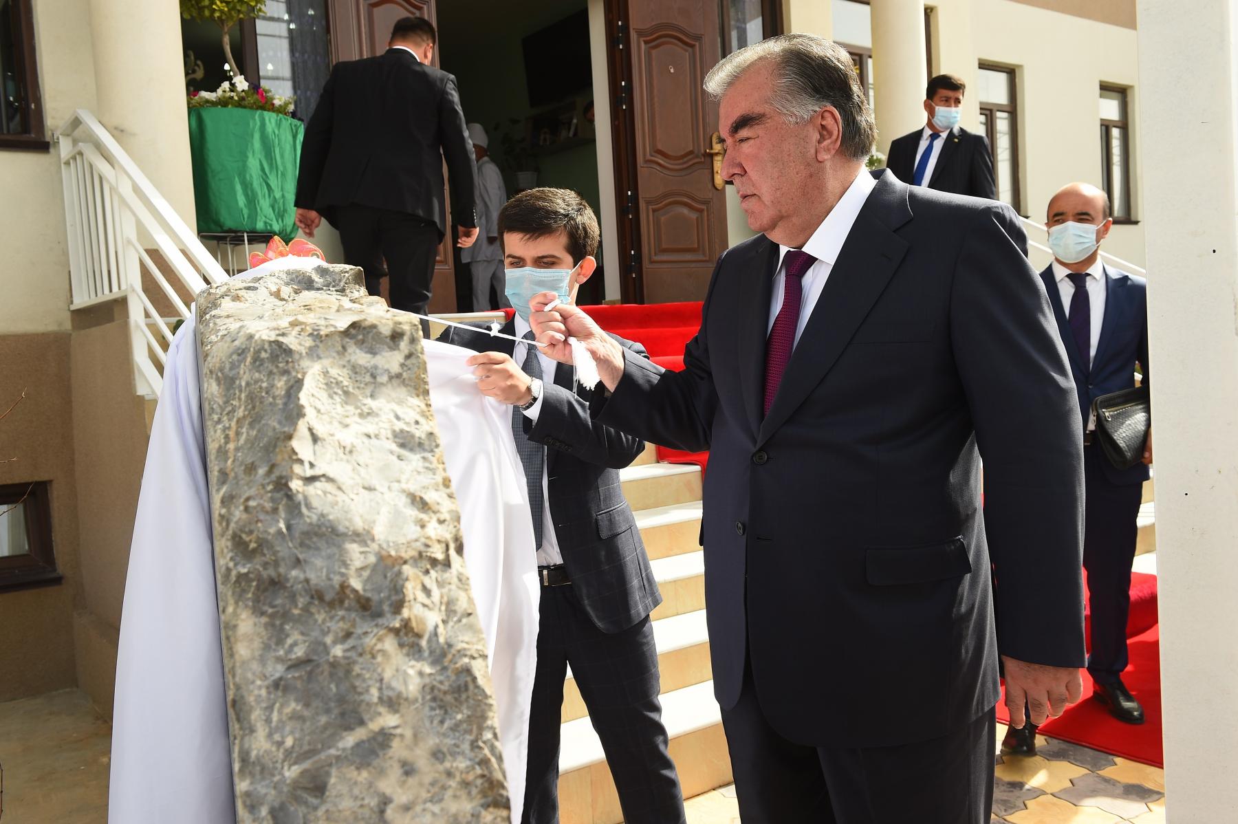 Ифтитоҳи муассисаи касбию иҷтимоии хусусии тиббӣ ва маркази барқарорсозии “Нури тиб” дар деҳоти Пушинги ноҳияи Данғара