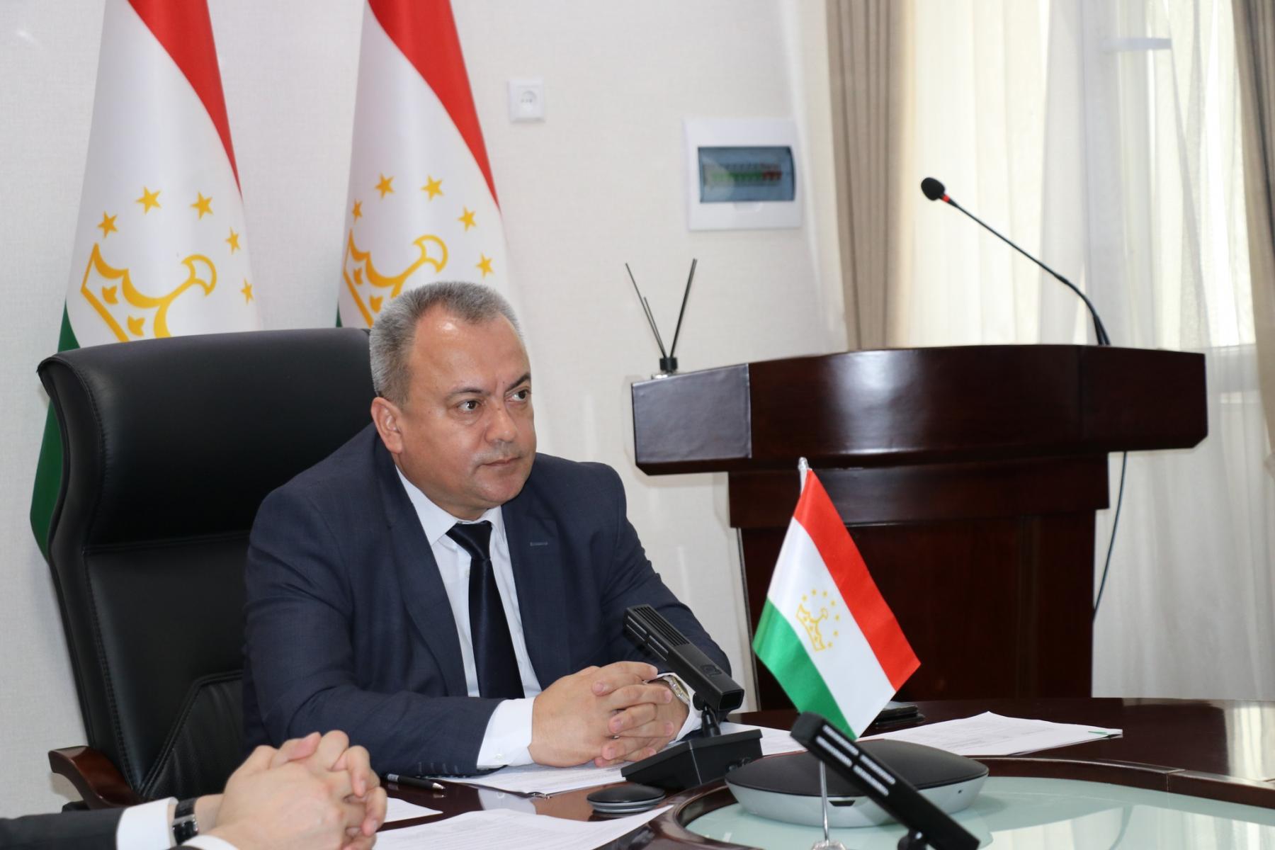 ҶАЛАСАИ НАМОЯНДАГОНИ ПЛАТФОРМАИ “СИРИУС” ВА ВАЗИРОНИ МАОРИФ ВА ИЛМ БАРГУЗОР ГАРДИД