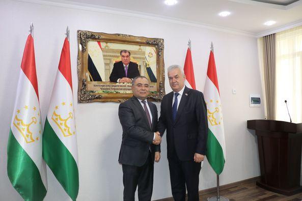 ВОХӮРИИ ВАЗИРИ МАОРИФ ВА ИЛМИ ҶУМҲУРИИ ТОҶИКИСТОН БО ВАЗИРИ ТАҲСИЛОТИ ОЛӢ, ИЛМ ВА ИННОВАТСИЯИ ҶУМҲУРИИ ӮЗБЕКИСТОН