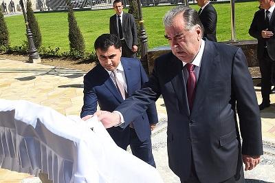 Ба истифода додани бинои Литсейи равияи табиию риёзии Донишгоҳи миллӣ дар шаҳри Душанбе