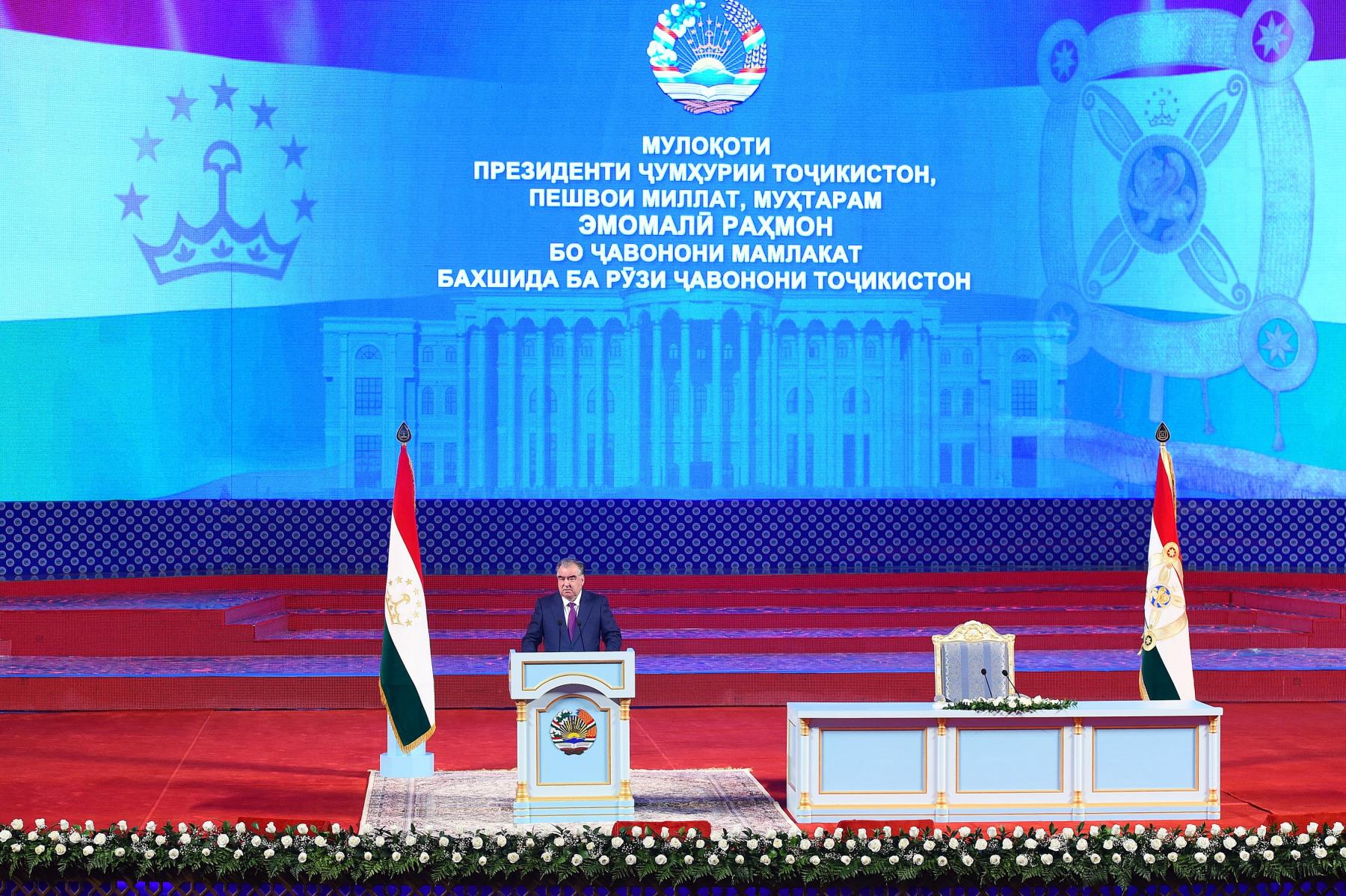 Мулоқот бо ҷавонони кишвар