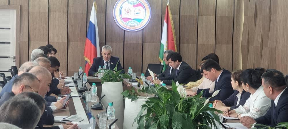 ЗАРУРАТИ ОМОДАСОЗИИ МУТАХАССИСОН АЗ РӮИ РАВИЯҲОИ РӮЗНОМАНИГОРӢ