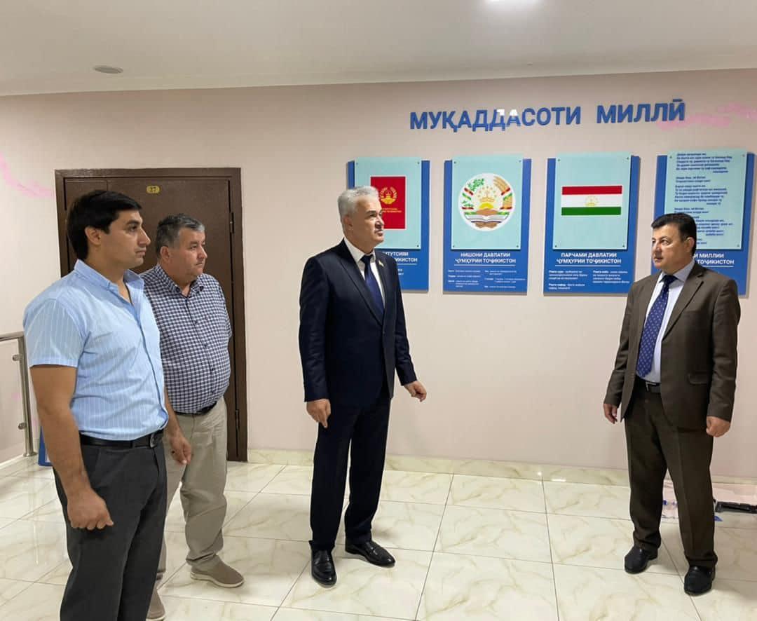 ШИНОСОИИ ВАЗИРИ МАОРИФ ВА ИЛМ РАҲИМ САИДЗОДА АЗ ШАРОИТИ КОРИ КОРМАНДОНИ ИТТИФОҚИ КАСАБАИ КОРМАНДОНИ МАОРИФ ВА ИЛМ