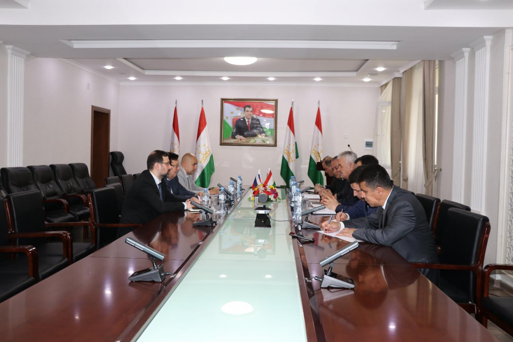 ВОХӮРИИ РАҲИМ САИДЗОДА БО ИГОР ЛЯКИН-ФРОЛОВ