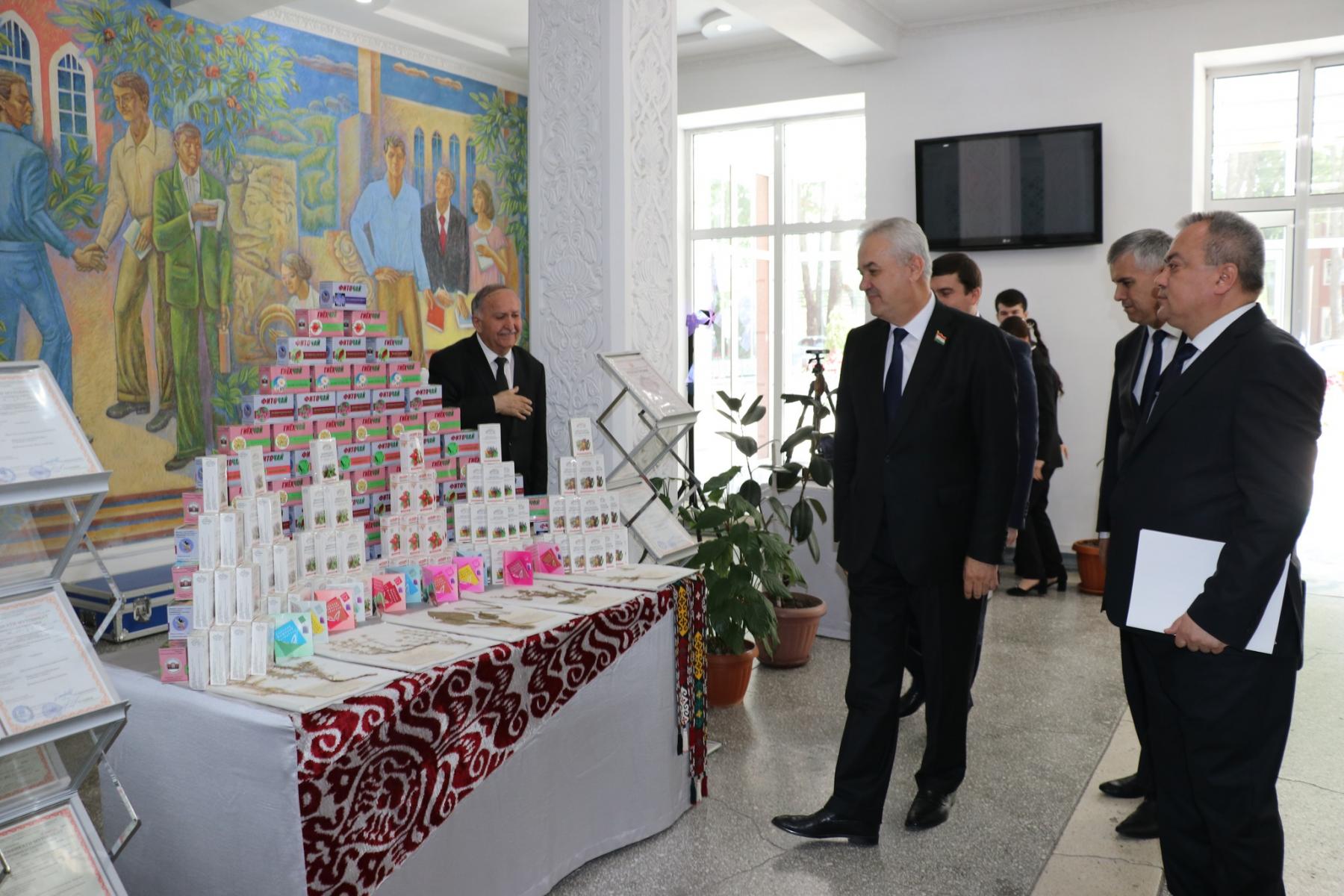 КОНФЕРЕНСИЯ: “НАҚШИ ҶАВОНОН ДАР РУШДИ ИЛМУ МАОРИФИ КИШВАР”