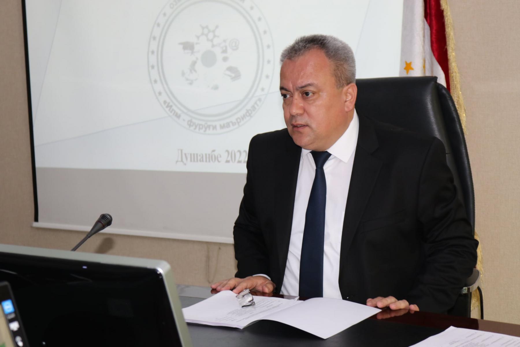 ДАР ВАЗОРАТИ МАОРИФ ВА ИЛМ ДАВРИ ЯКУМИ ОЗМУНИ ҶУМҲУРИЯВИИ «ИЛМ-ФУРӮҒИ МАЪРИФАТ» БАРГУЗОР ГАРДИД