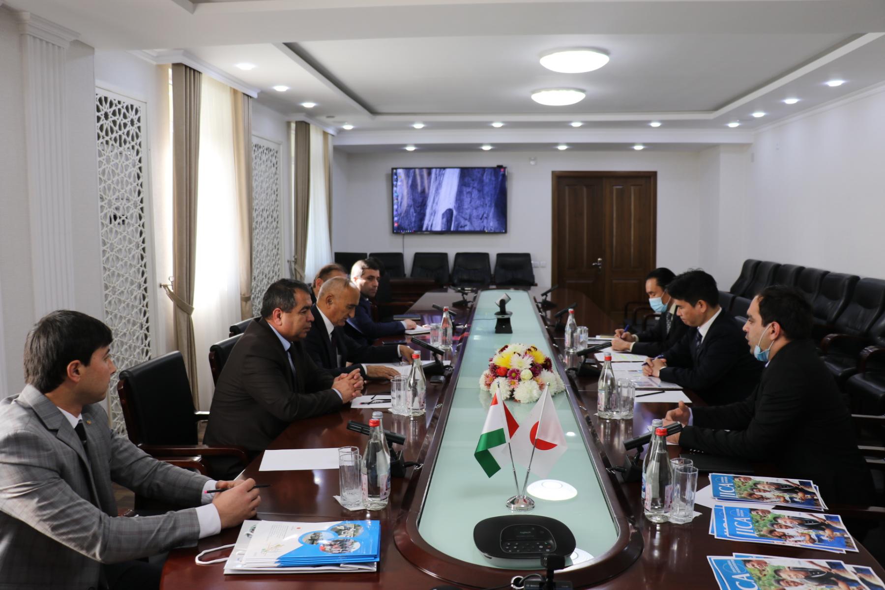 Вохӯрии Муҳаммадюсуф Имомзода бо Такасака Мунео