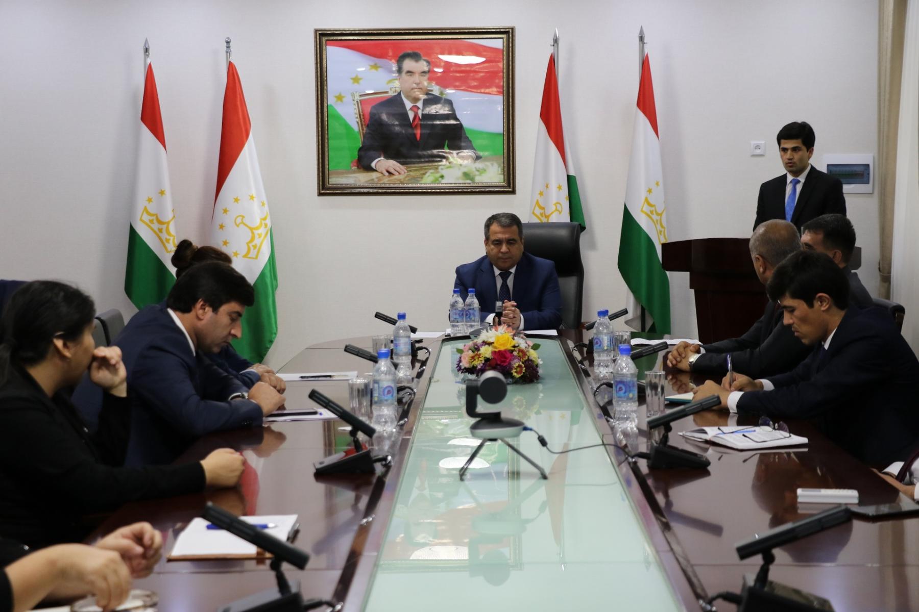 КОНСТИТУТСИЯ – КАФИЛИ РУШДИ БОСУБОТИ КИШВАР