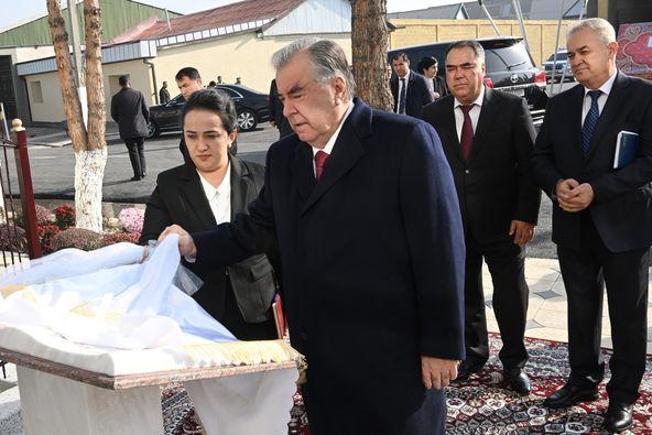 Ба истифода додани бинои Муассисаи таҳсилоти миёнаи умумии рақами 40 дар ноҳияи Бобоҷон Ғафуров