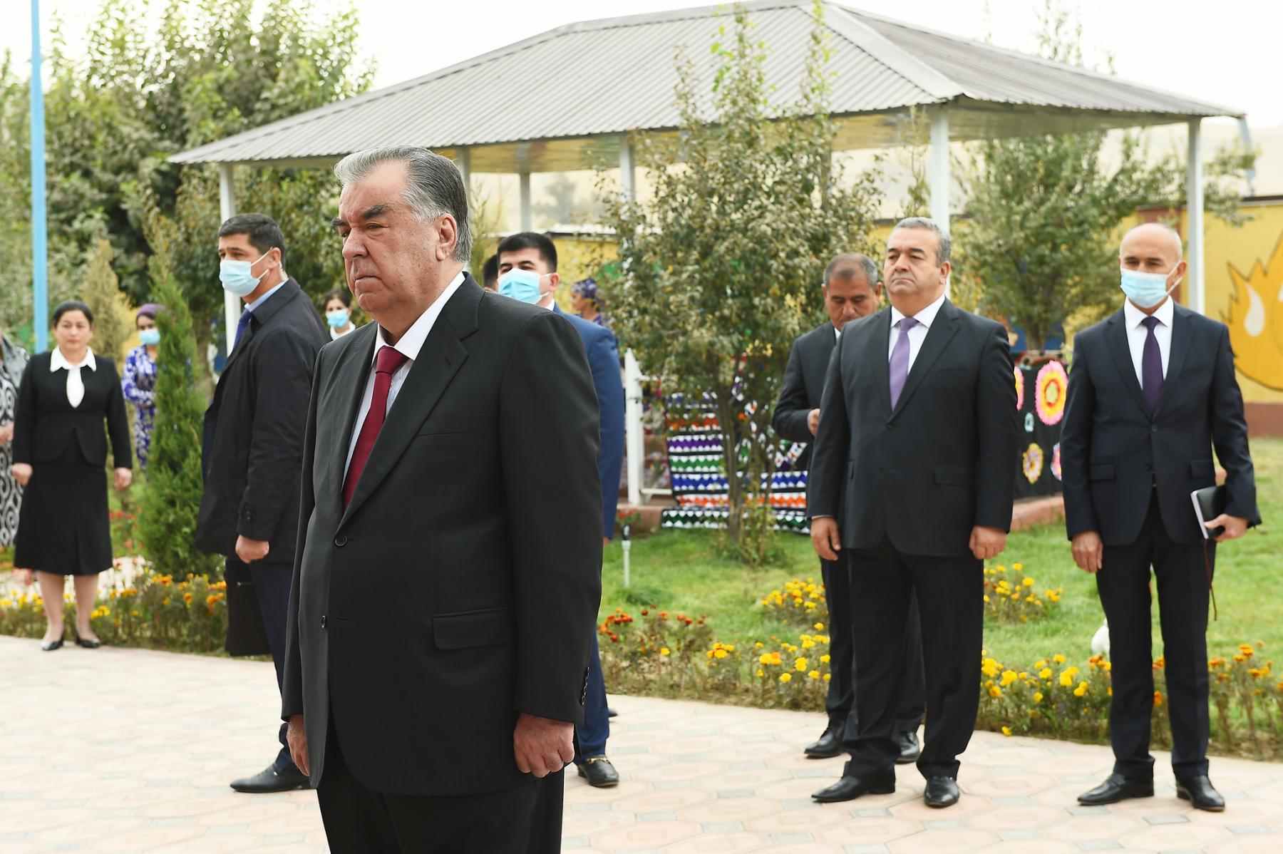 Таъмиру азнавсозии Боғчаи кӯдаконаи “Бону” дар деҳоти Кангурти ноҳияи Темурмалик