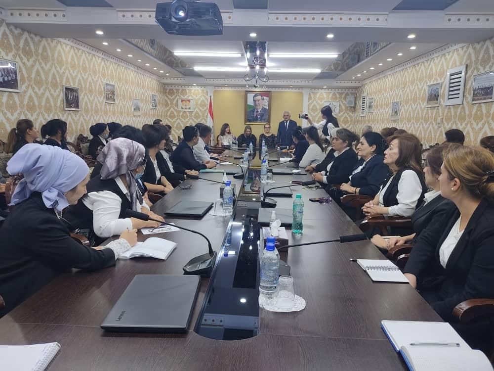 СЕМИНАРИ ОМӮЗИШӢ БАРОИ ОМӮЗГОРОНИ ЗАБОН ВА АДАБИЁТИ РУС