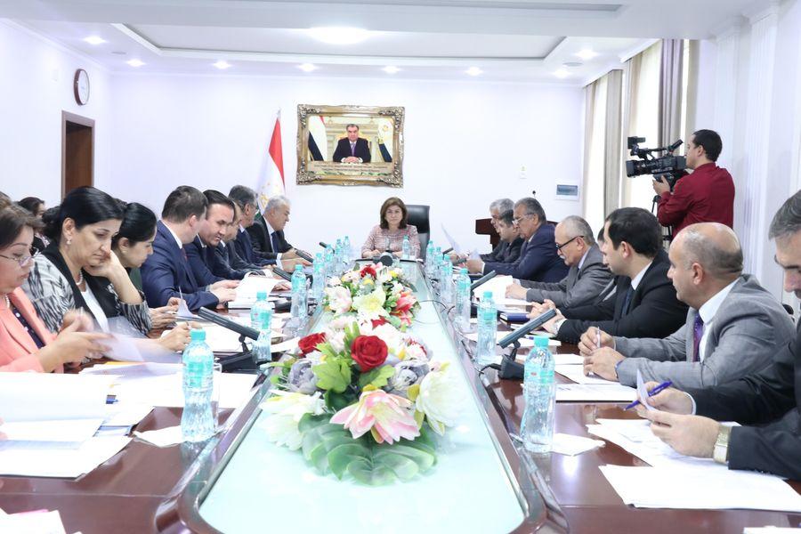 ҶАЛАСАИ КОРӢ ОИД БА БАРГУЗОРИИ ДАВРИ ЧОРУМИ ОЗМУНИ ҶУМҲУРИЯВИИ “ФУРӮҒИ СУБҲИ ДОНОӢ КИТОБ АСТ”