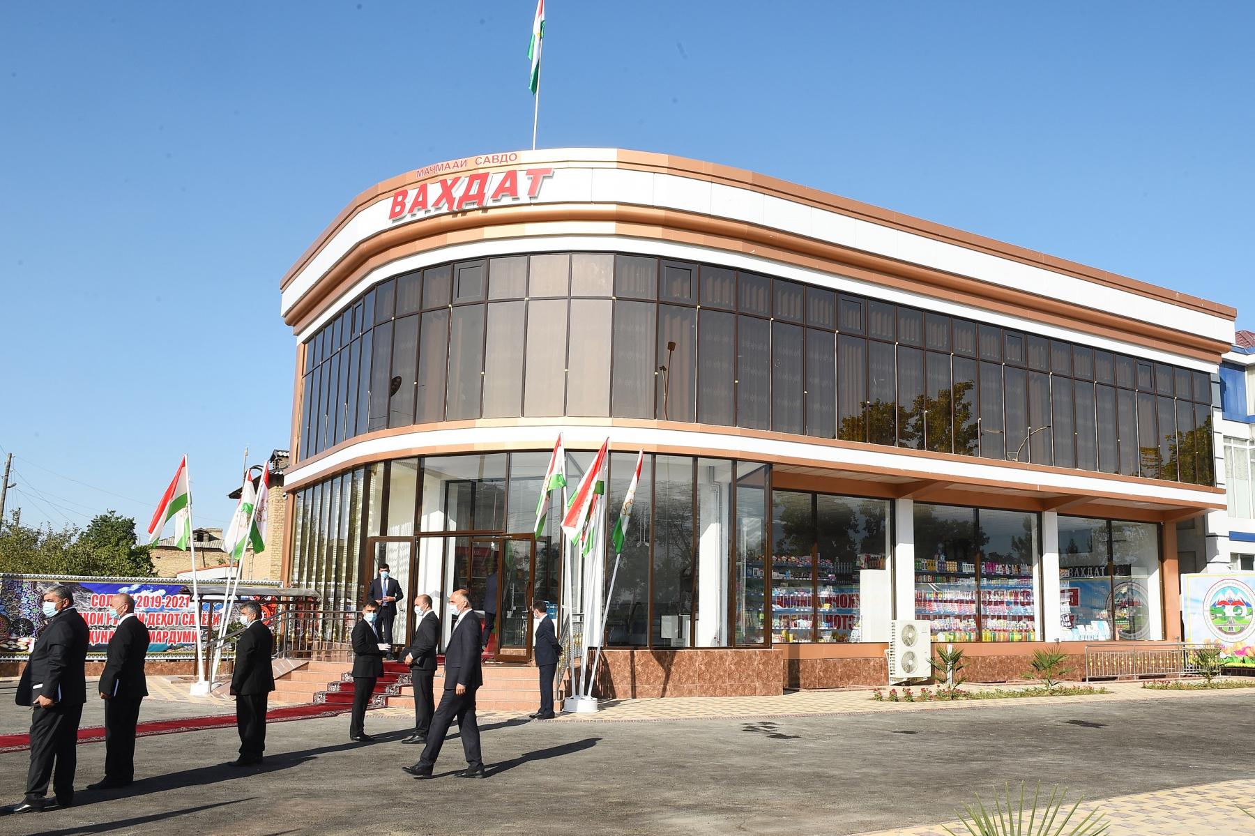 БА ИСТИФОДА ДОДАНИ МАҶМААИ ХИЗМАТРАСОНИИ “ВАҲДАТ” ДАР НОҲИЯИ ЗАФАРОБОД ВА ТАҚДИМИ ТӮҲФА БА 40 НАФАР ЯТИМ