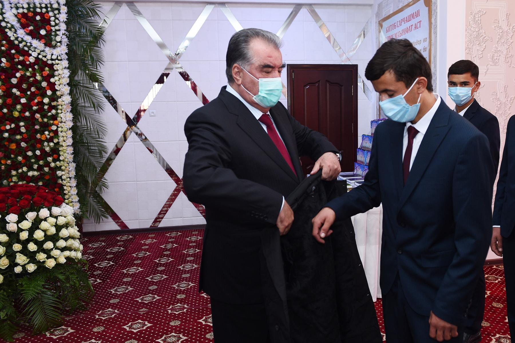 ТАҚДИМИ ТУҲФА БА 100 НАФАР ЯТИМИ КУЛ ДАР НОҲИЯИ ВОСЕЪ