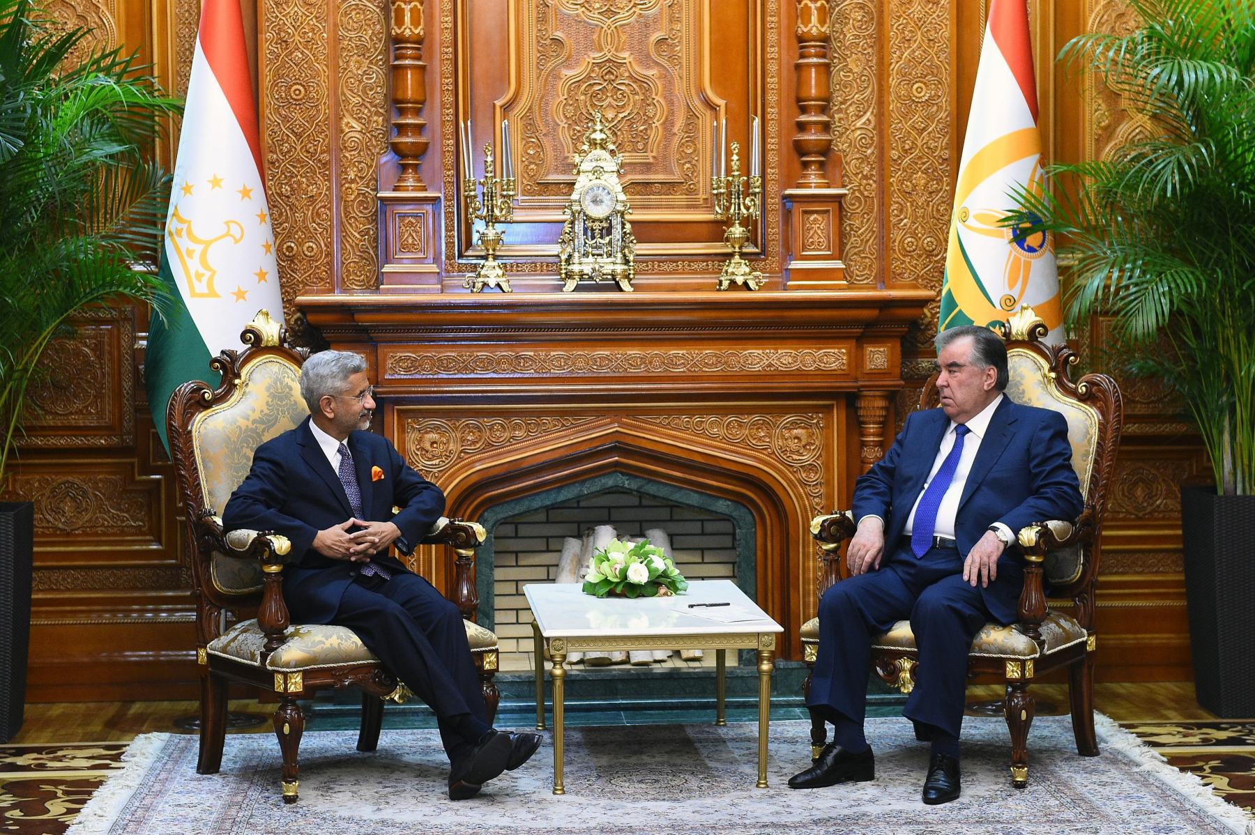 Мулоқот бо Вазири корҳои хориҷии Ҳиндустон Субрахманиям Ҷайшанкар