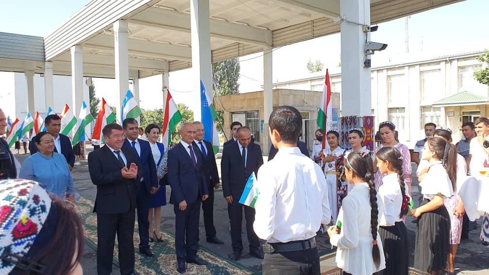 ТОҶИКИСТОН ДАР ВИЛОЯТИ ФАРҒОНАИ ӮЗБЕКИСТОН КӮДАКИСТОН БУНЁД НАМУД