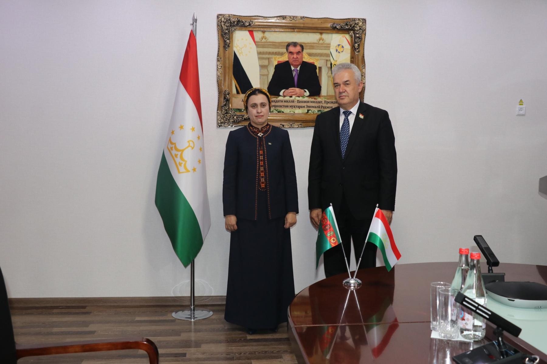 МУЛОҚОТИ ВАЗИРИ МАОРИФ ВА ИЛМИ ҶУМҲУРИИ ТОҶИКИСТОН БО ВАЗИРИ МАОРИФИ ҶУМҲУРИИ ТУРКМАНИСТОН