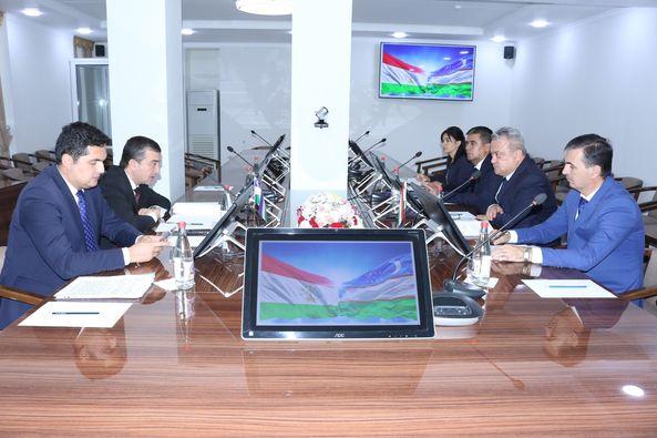 ВОХӮРИИ МУОВИНИ ЯКУМИ ВАЗИРИ МАОРИФ ВА ИЛМ БО МУОВИНИ ВАЗИРИ ТАҲСИЛОТИ ОЛӢ, ИЛМ ВА ИННОВАТСИЯИ ӮЗБЕКИСТОН